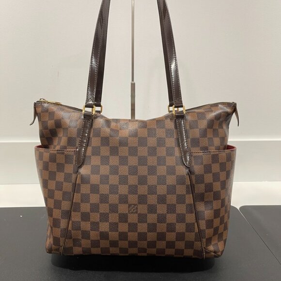 Louis Vuitton Damier Ebene Totally MM - Picture 2 of 16